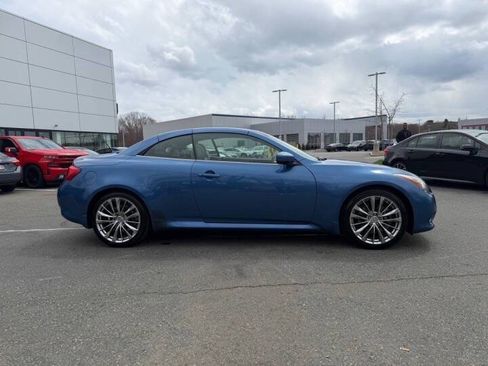 Used 2011 INFINITI G37 Convertible w/ Premium Pkg RWD image 4