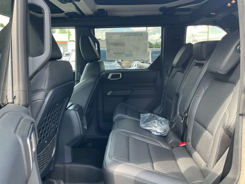New 2026 Ford Bronco Big Bend w/ Black Diamond Package AWD/4WD image 14