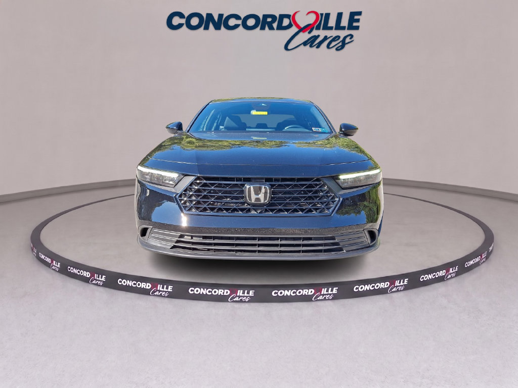 Used 2025 Honda Accord Sport image 2