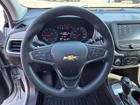Used 2018 Chevrolet Equinox LS FWD image 18