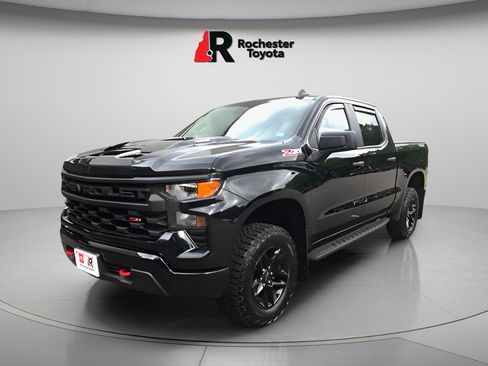 Used 2026 Chevrolet Silverado 1500 Custom Trail Boss w/ LPO, Utility Wall Package AWD/4WD image 3