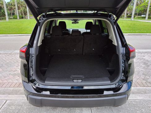 Used 2024 Nissan Rogue SV FWD image 49