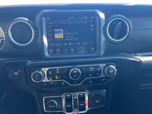 Used 2022 Jeep Wrangler Unlimited Sahara w/ Cold Weather Group image 5