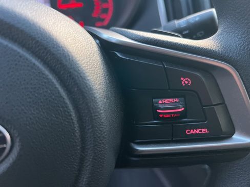 Used 2017 Subaru Impreza 2.0i Premium image 16