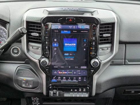 Used 2025 RAM 2500 Big Horn AWD/4WD image 18