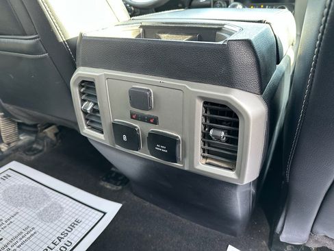 Used 2019 Ford F150 Lariat w/ Equipment Group 502A Luxury image 15