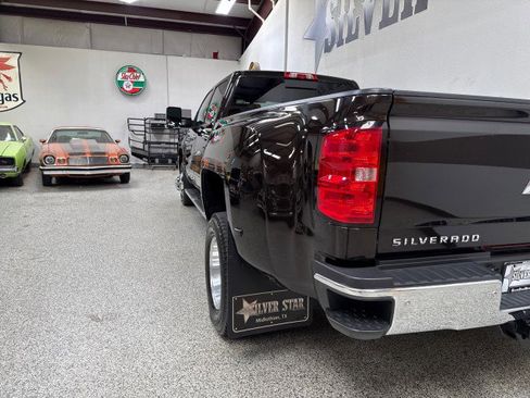 Used 2019 Chevrolet Silverado 3500 LTZ w/ Duramax Plus Package image 9