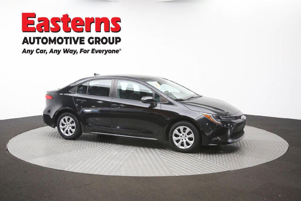 Used 2021 Toyota Corolla LE w/ Carpet Mat Package (TMS) FWD image 50