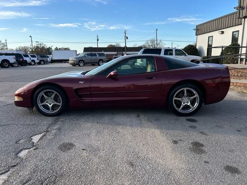 Used 2003 Chevrolet Corvette Coupe w/ Preferred Equipment Group image 12
