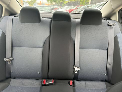 Used 2025 Nissan Versa SV FWD image 32