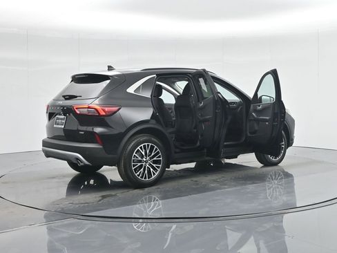 New 2025 Ford Escape SE image 5
