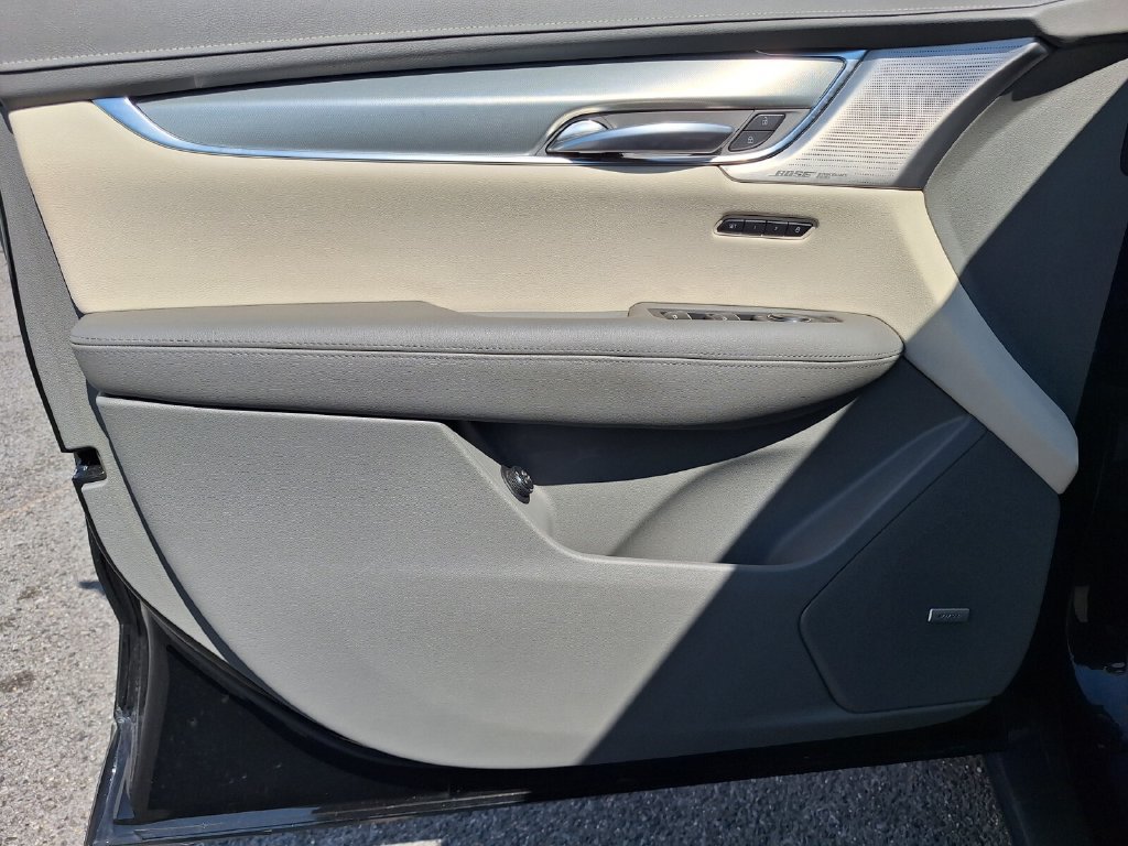 Used 2022 Cadillac XT5 Premium Luxury FWD image 31