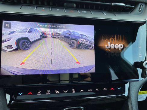 New 2026 Jeep Grand Cherokee Limited w/ Limited Altitude Package image 11