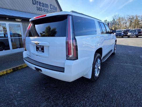Used 2015 Chevrolet Suburban LT w/ Max Trailering Package image 6