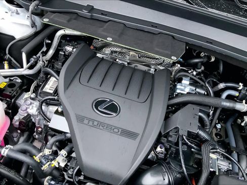 New 2026 Lexus TX 500h AWD image 17