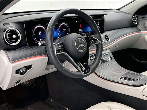 Certified 2022 Mercedes-Benz E 350 Sedan image 19