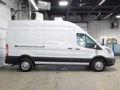 Used 2023 Ford Transit 250 High Roof AWD w/ Exterior Upgrade Package image 6