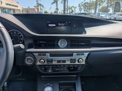 Used 2015 Lexus ES 350 FWD image 23
