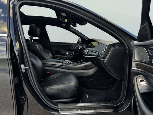 Used 2019 Mercedes-Benz S 560 4MATIC Sedan image 46