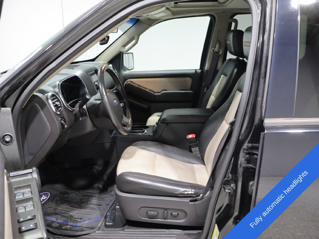 Used 2007 Ford Explorer Sport Trac Limited AWD/4WD image 2