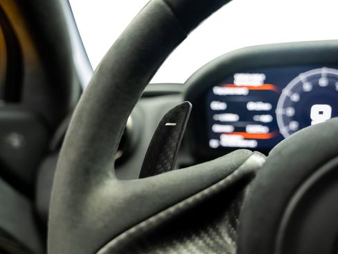 Used 2018 McLaren 720S Performance RWD image 43