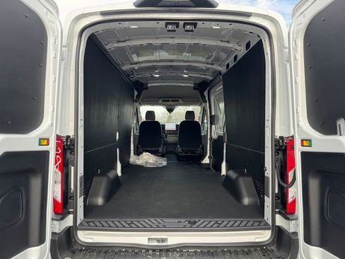 New 2026 Ford Transit 250 148 Medium Roof w/ Load Area Protection Package image 8