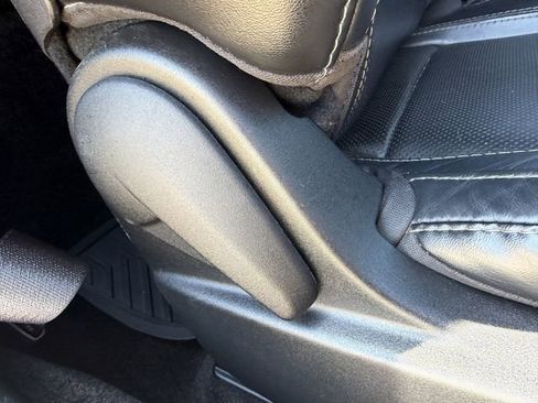 Used 2015 Dodge Challenger SXT Plus image 28