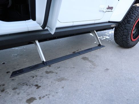 Used 2020 Jeep Gladiator Rubicon image 19