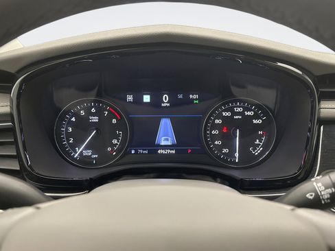 Used 2023 Cadillac XT6 Premium Luxury w/ Technology Package AWD/4WD image 13