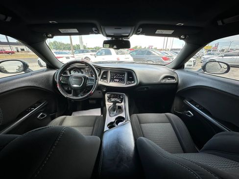 Used 2019 Dodge Challenger SXT AWD/4WD image 11