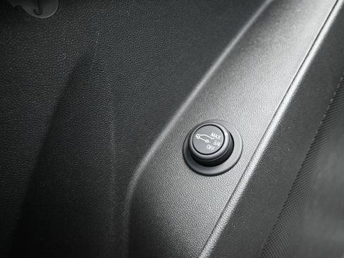 Used 2024 Chevrolet Equinox LT FWD image 26