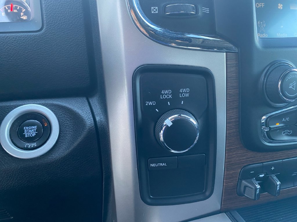 Used 2017 RAM 2500 Laramie AWD/4WD image 35