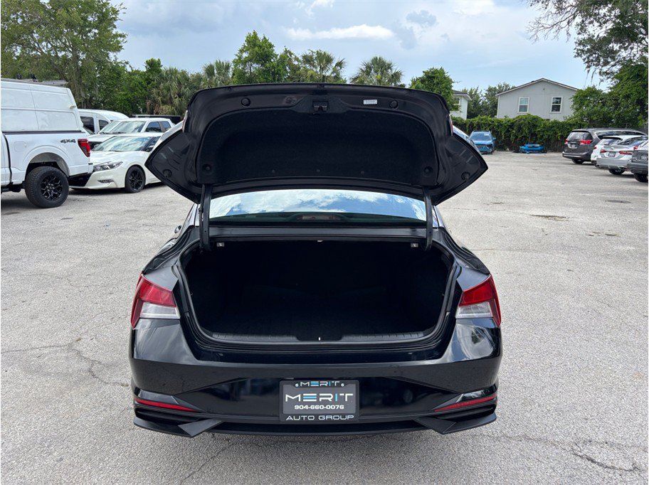 Used 2023 Hyundai Elantra SEL FWD image 38