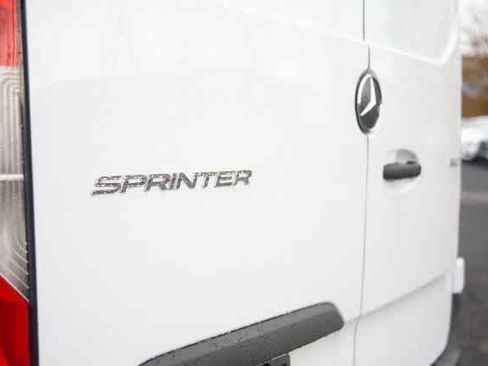 Used 2025 Mercedes-Benz Sprinter 2500 image 17