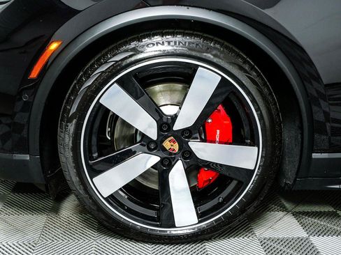 New 2026 Porsche Macan GTS Electric AWD/4WD image 40