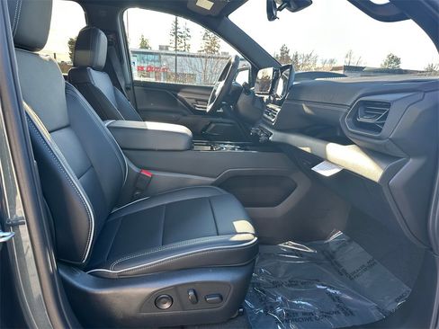 Used 2026 Chevrolet Silverado EV LT image 10