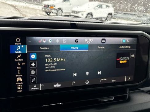 Used 2025 Jeep Gladiator Rubicon image 15