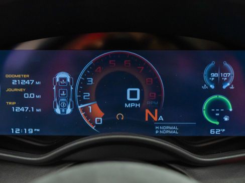 Used 2018 McLaren 570S Spider image 24