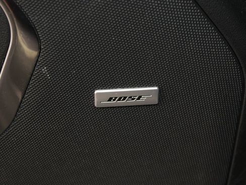 Used 2022 Chevrolet Suburban Premier RWD image 28