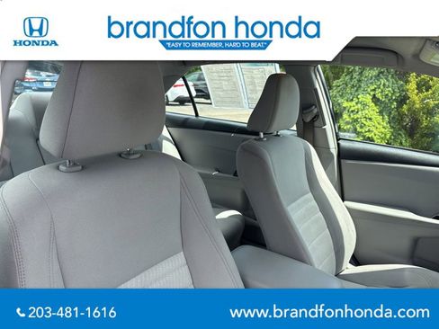 Used 2017 Toyota Camry LE FWD image 28