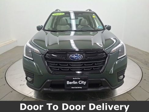 Used 2023 Subaru Forester Premium image 2