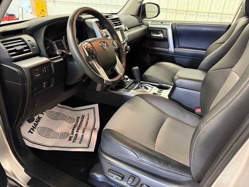 Used 2019 Toyota 4Runner SR5 Premium AWD/4WD image 19