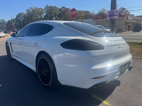 Used 2016 Porsche Panamera S RWD image 3
