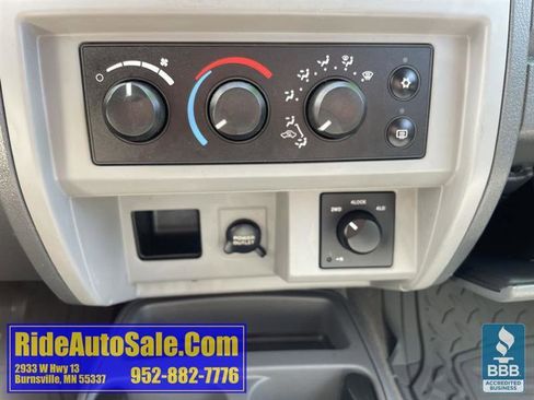 Used 2005 Dodge Dakota SLT AWD/4WD image 38