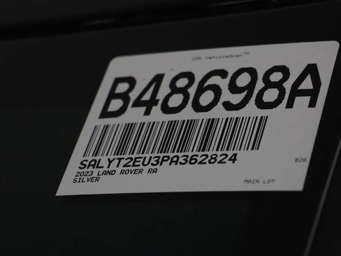 Used 2023 Land Rover Range Rover Velar R-Dynamic S image 24