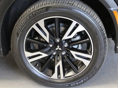Used 2024 Mitsubishi Eclipse Cross SEL AWD/4WD image 5
