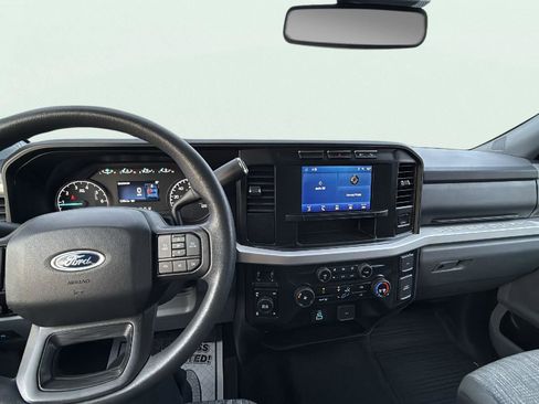Certified 2023 Ford F250 XLT w/ FX4 Off-Road Package image 12