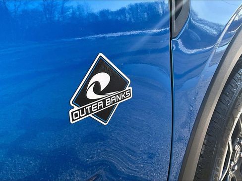 Certified 2025 Ford Bronco Sport Outer Banks w/ Outer Banks Tech Package+ image 8