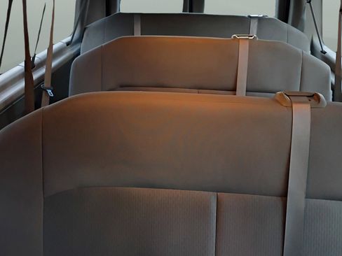 Used 2014 Ford E-350 and Econoline 350 XLT image 33