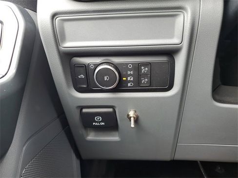 Used 2022 Ford F150 XLT image 13